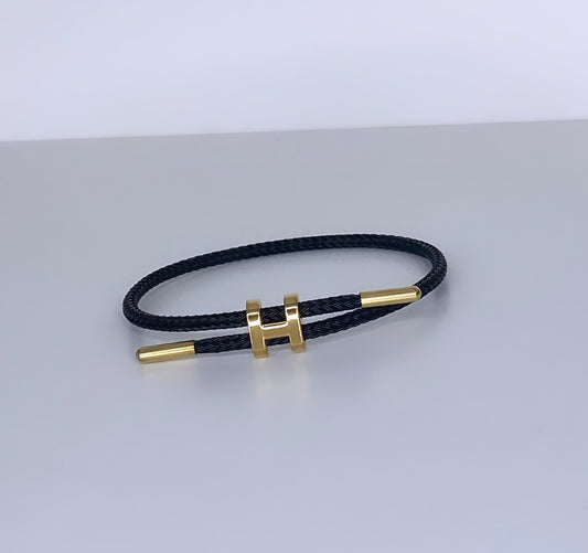 Bracelet cordon rigide